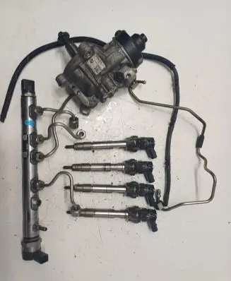 BMW 1 E82 E88 Fuel injection system set 0445010540 0445214278 0445110503