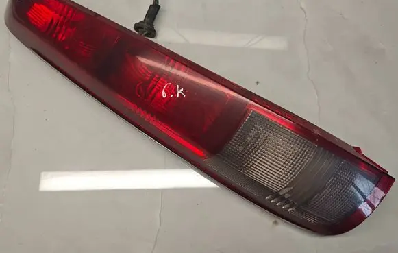 Nissan X-Trail T30 Rear/tail lights B46L