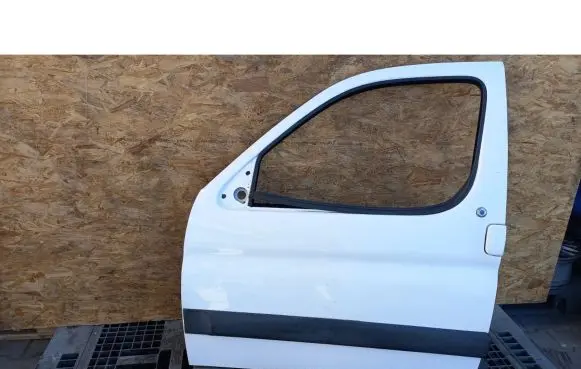Peugeot Partner Front door