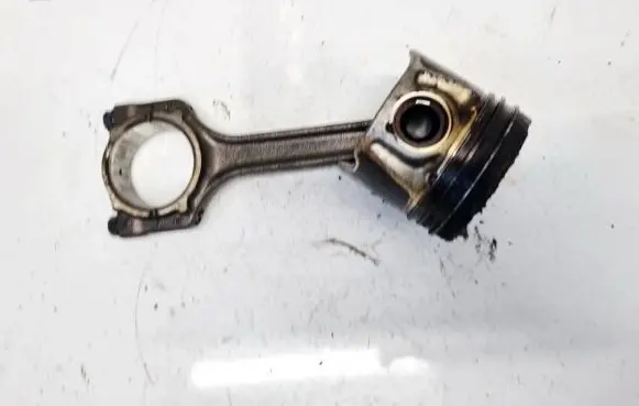 Fiat Punto (188) Piston with connecting rod
