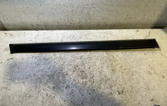 BMW 5 E28 Rear door trim (molding) 51131371698
