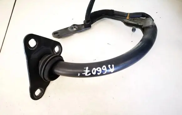 BMW 7 E65 E66 Tailgate/trunk/boot hinge 8240339