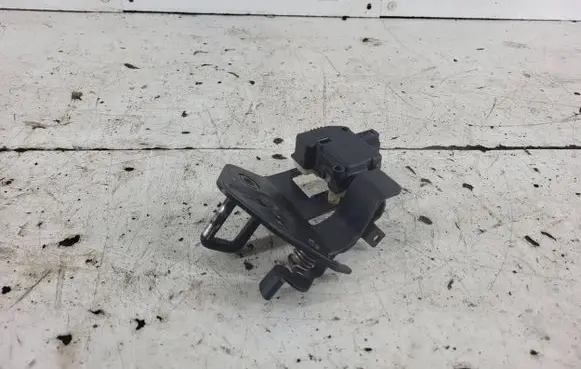 Skoda Octavia Mk2 (1Z) Tailgate/trunk/boot lock/catch/latch 1Z0827511C BN3CZ