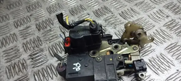 Alfa Romeo 156 Front door lock