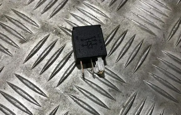 Volvo V70 Other relay 9441161 4rd00781400