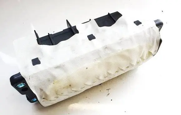 Volkswagen PASSAT B7 Passenger airbag 3AA880204B 34104833B