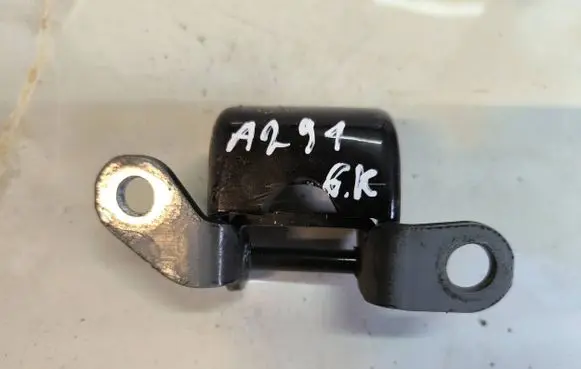 Honda CR-V Rear door upper hinge