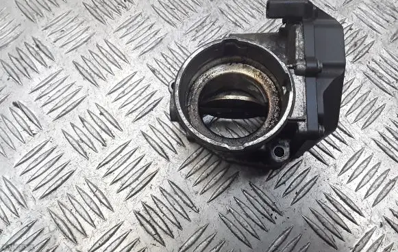 Volkswagen Golf V Throttle valve 03g128063m