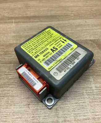 Mitsubishi Carisma Airbag control unit/module MR158433 0285001127 USED