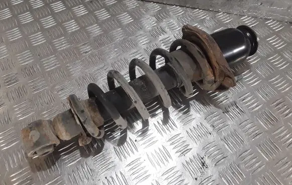 Toyota Avensis T250 Rear shock absorber with coil spring 