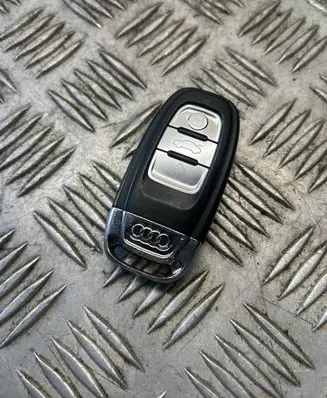 Audi Q5 SQ5 8R Ignition key/card 8K0959754D