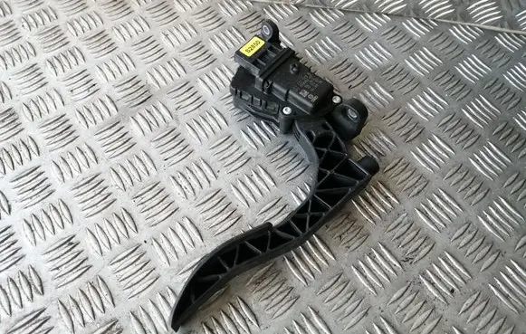 Audi A6 S6 C6 4F Accelerator throttle pedal 4F1721523B