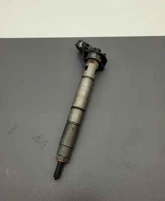 Audi A5 8T 8F Fuel injector 057130277AG 0445115058