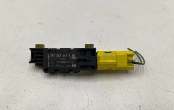 Audi A6 S6 C5 4B Airbag deployment crash/impact sensor 8E0959643B