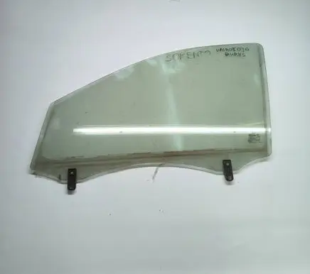 KIA Sorento Front door window glass four-door