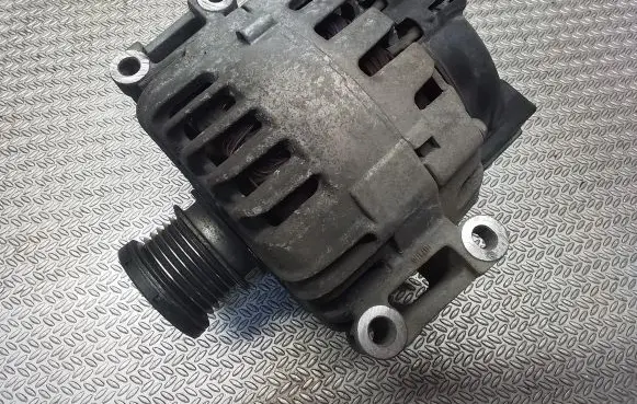 Mercedes-Benz Sprinter W906 Generator/alternator A6461540802
