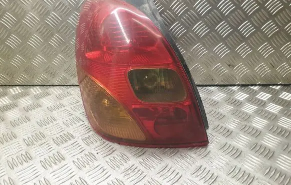 Toyota Corolla Verso E121 Rear/tail lights 1827