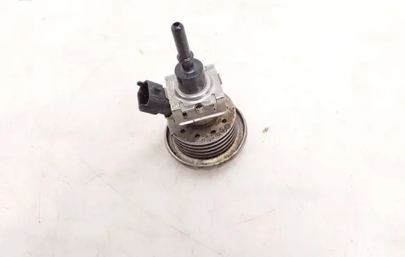 Jaguar XF X260 AdBlue injector FX23189E3AA