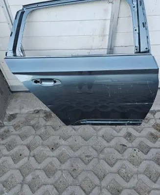 Skoda Superb B8 (3V) Rear door 3V9833312