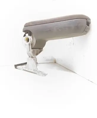 Volkswagen PASSAT B5 Armrest 3B0864273