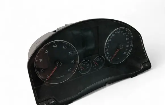 Volkswagen Golf V Speedometer (instrument cluster) 1K0920873A