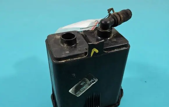 Ford Maverick Active carbon filter fuel vapour canister F5AX90656-AA IMPRK1434401