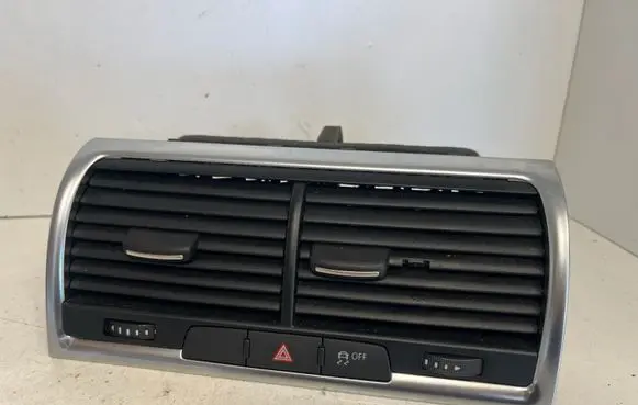 Audi Q7 4L Dash center air vent grill 4L0820951