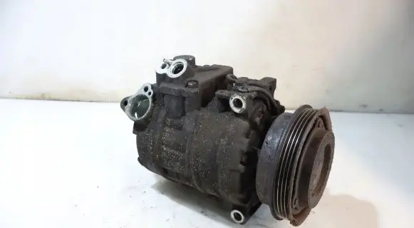 Volkswagen PASSAT B5.5 Air conditioning (A/C) compressor (pump) 447220-8182