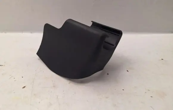 Toyota Avensis T270 Front driver seat rail trim 7215805050C0 7215805050