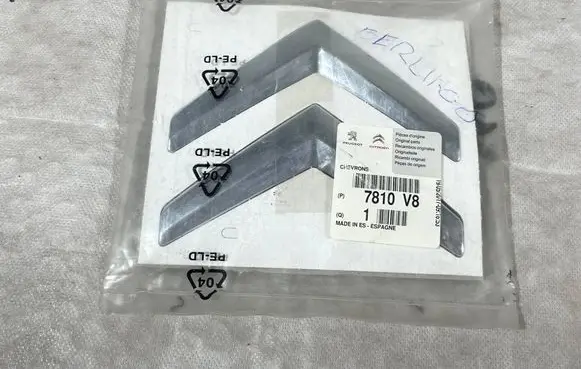 Citroen Berlingo Manufacturer badge logo/emblem 7810V8BLCP 7810V8