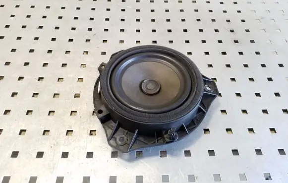 KIA Rio Rear door speaker 963301W500