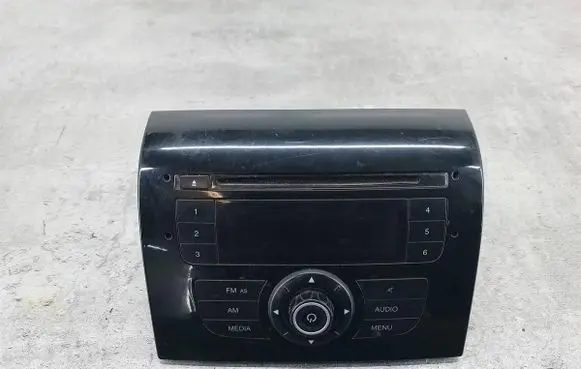 Radio/CD/DVD/GPS head unit