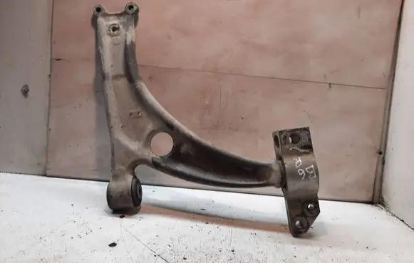 Volkswagen PASSAT B6 Front lower control arm/wishbone 3C0407153
