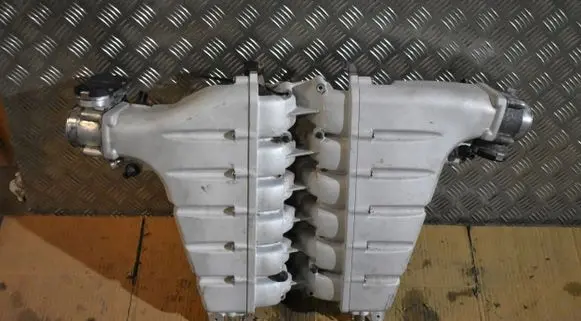 Bentley Bentayga Intake manifold