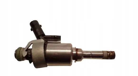 Volkswagen Golf Sportsvan Fuel injector 06G906036C