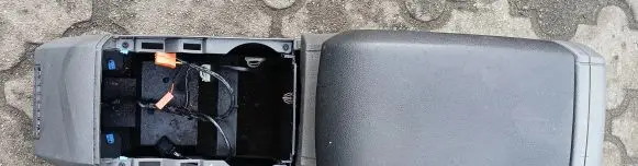 Ford C-MAX I Other center console (tunnel) element