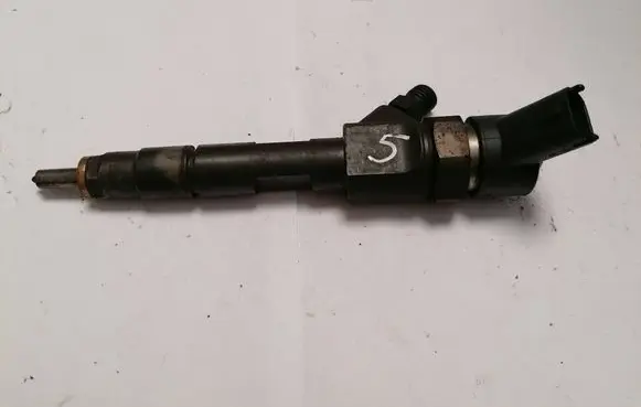 Volvo S40, V40 Fuel injector 7700111014