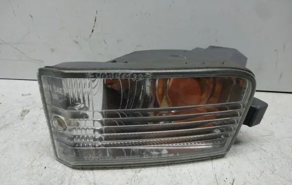 Toyota RAV 4 (XA20) Front bumper turn signal 