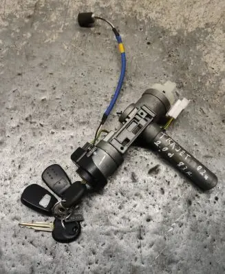 Hyundai Trajet Ignition lock