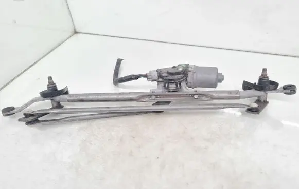 Toyota GT 86 Front wiper linkage and motor 86511CA020 1593006760