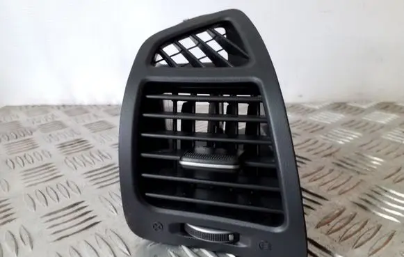 KIA Sorento Dashboard side air vent grill/cover trim 974902P000