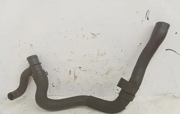 Volkswagen Tiguan Engine coolant pipe/hose