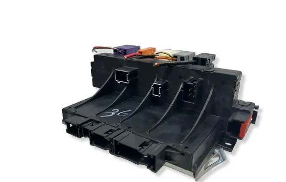 Mercedes-Benz S W220 Fuse module A0325458232
