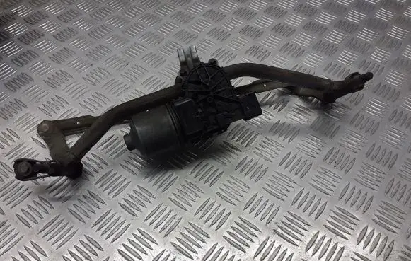 Peugeot 207 Front wiper linkage and motor 0390241540