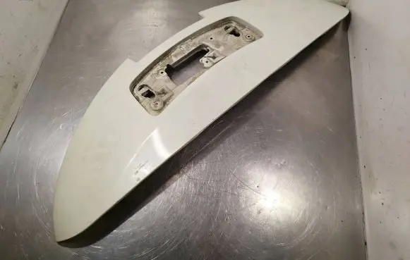 Nissan Leaf I (ZE0) Tailgate/trunk spoiler 