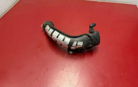 Ford Fusion II Turbo air intake inlet pipe/hose DS739R504FB V32XA