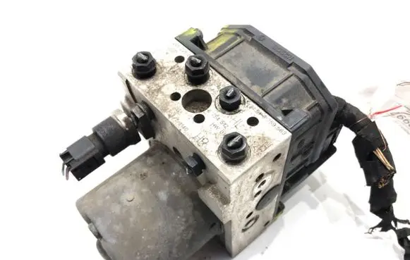 BMW 7 E65 E66 ABS Pump 67595636767835