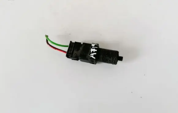 Volvo S40, V40 Reversing light switch sensor 