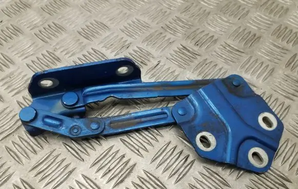 Volkswagen Touran I Tailgate/trunk/boot hinge 1T0823301