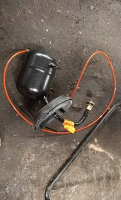 BMW X5 E53 Air suspension tank/reservoir 37126755021